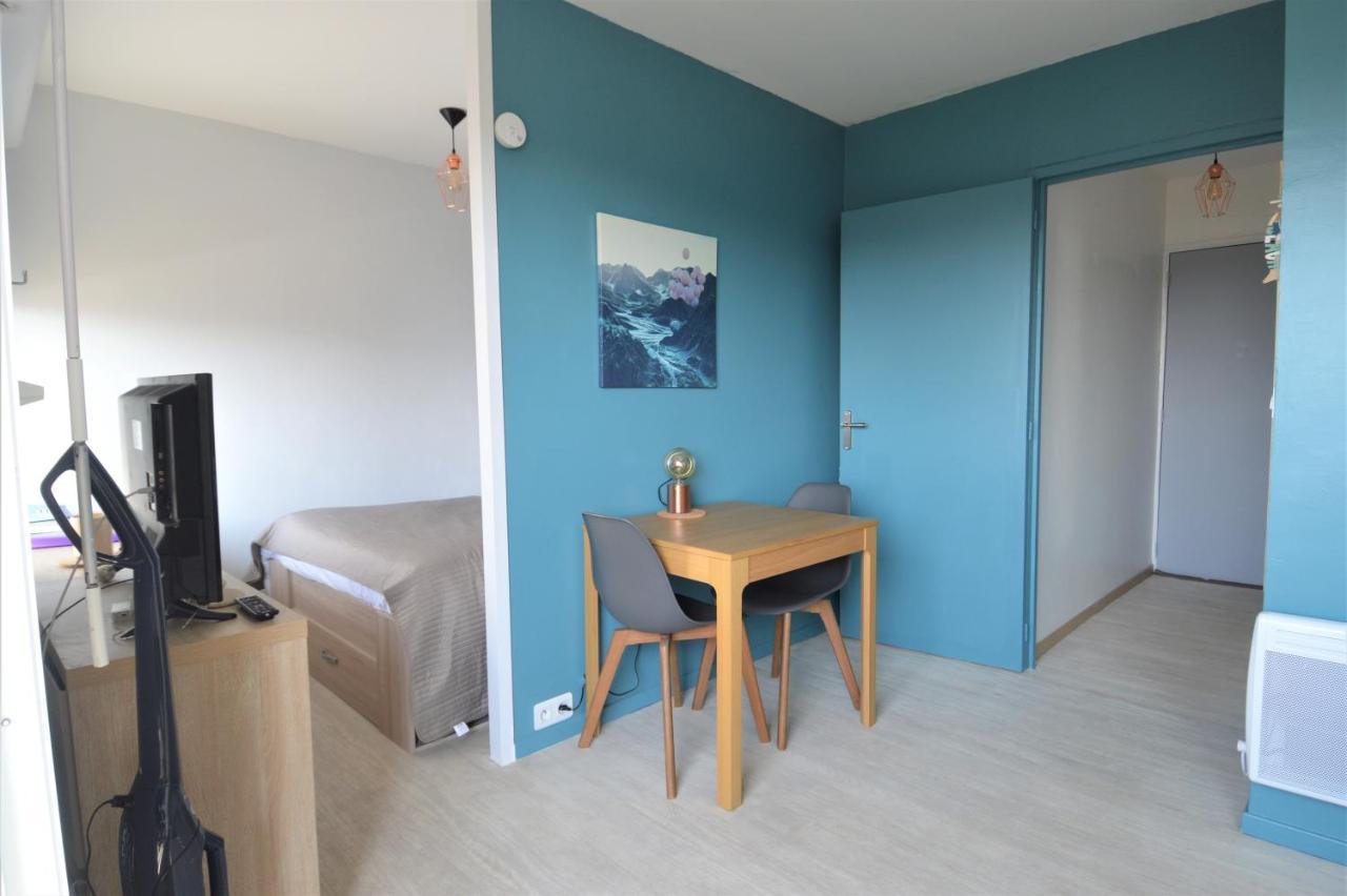 דירות קורסיי-סור-מר Studio Avec Chambre - Balcon Et A 20M De La Mer מראה חיצוני תמונה